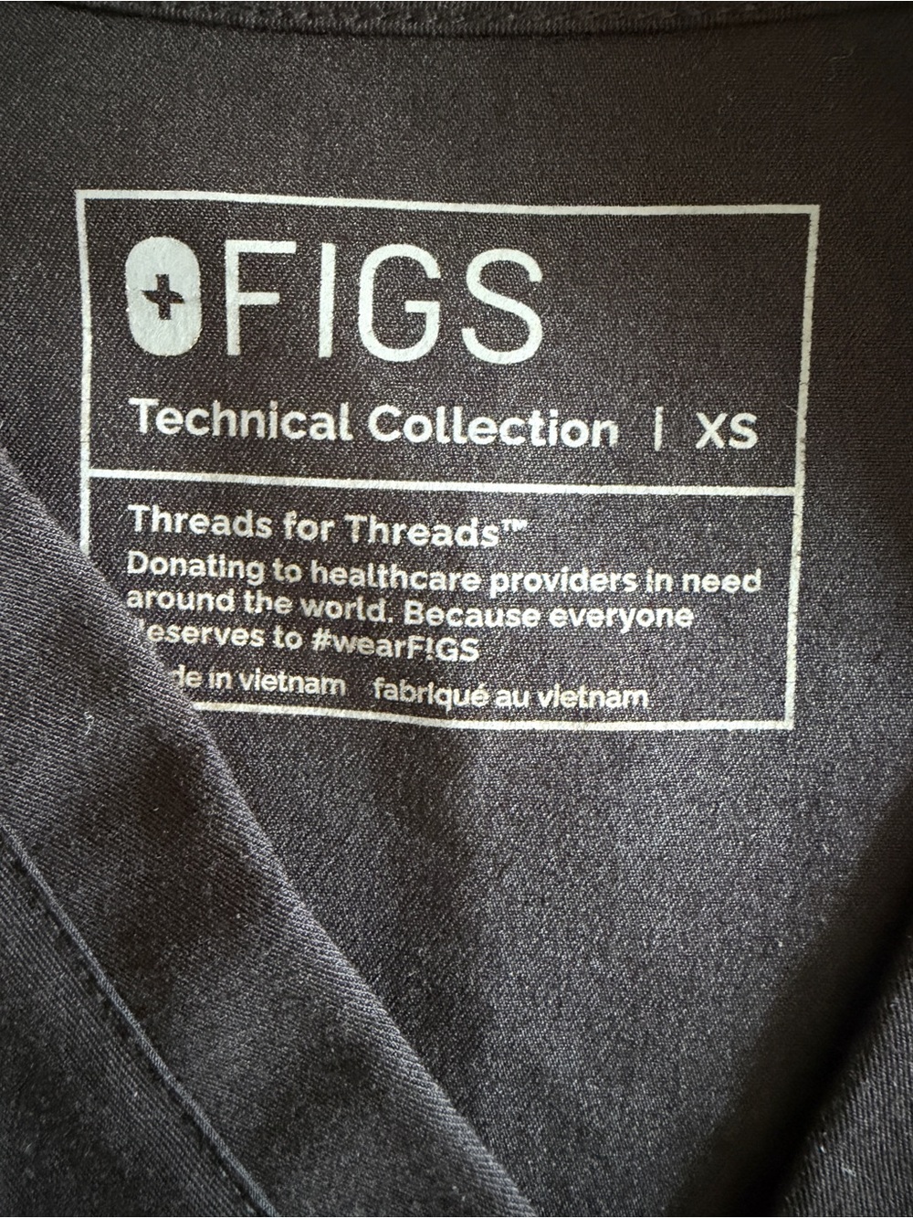 Figs Set Catarina Top XS and Yola Yoga Pants Small Petite Scrubs Black - Picture 3 of 5